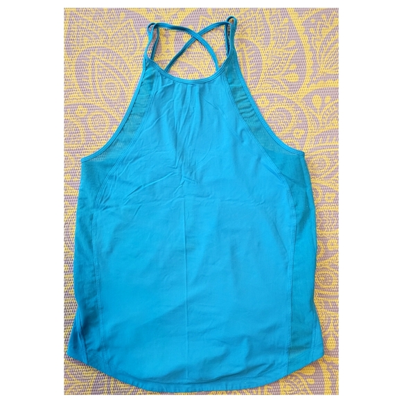 lululemon athletica Tops - 💙 Lululemon Light weight top [S]